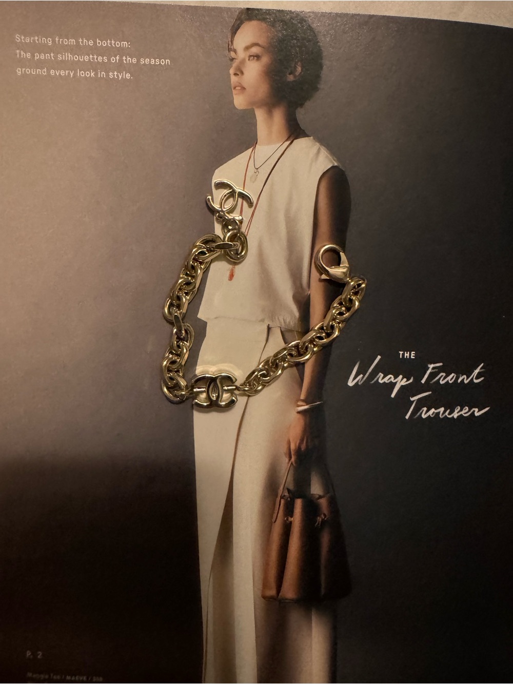 Chanel logo fashion bracelet in light gold tone - Picture 3 of 7